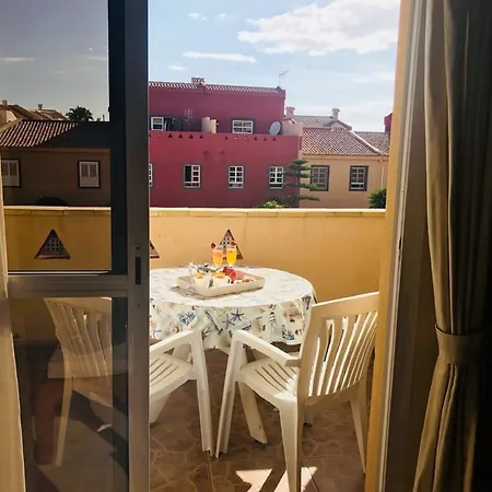 Apto Yellow Cliff Vista Piscina Apartament Arona (Tenerife)